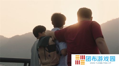 十年羁绊，情暖英魂：《英魂之刃》十周年品牌片《决定》今日上线